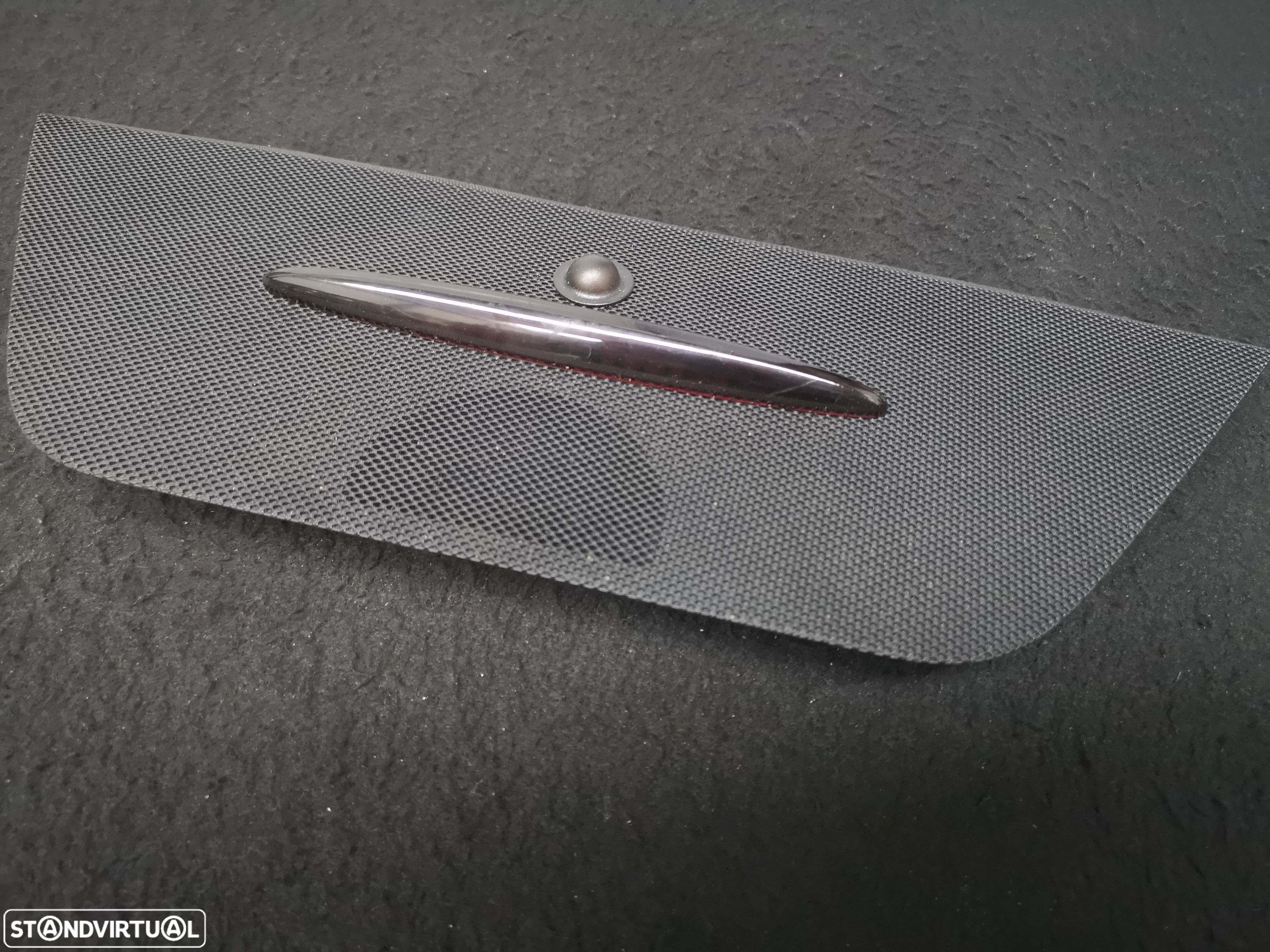 Tampa  coluna de som da Tablier, display pdc originais Mercedes w204 class C 2011-2014 (2x no estoque) - 1