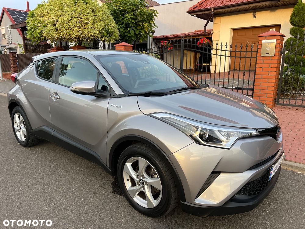 Toyota C-HR - 16