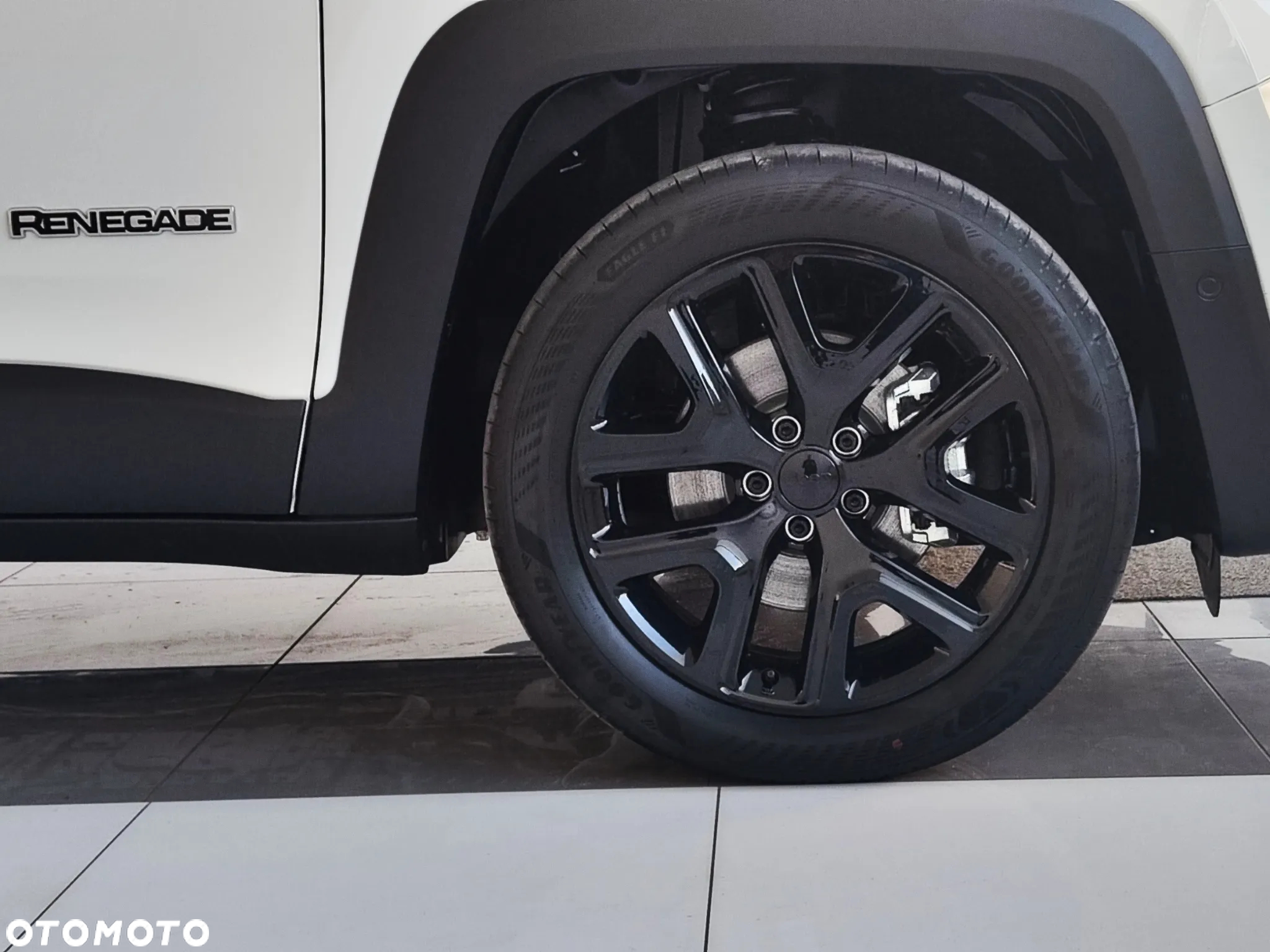 Jeep Renegade 1.5 T4 mHEV Summit FWD S&S DCT - 6