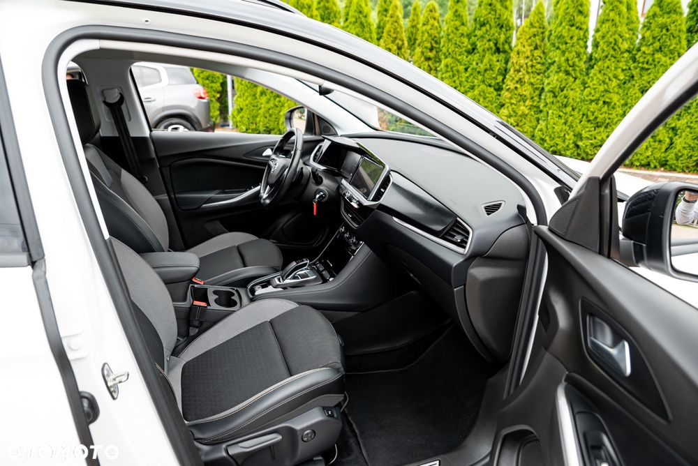Opel Grandland 1.2 DI Automatik Business Elegance - 17