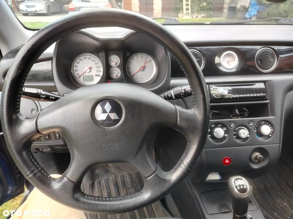 Mitsubishi Outlander 2.0 Comfort 4WD - 10