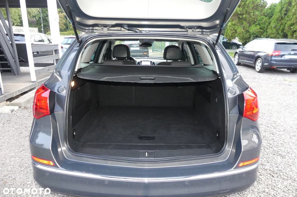 Opel Astra 1.4 T Cosmo - 10