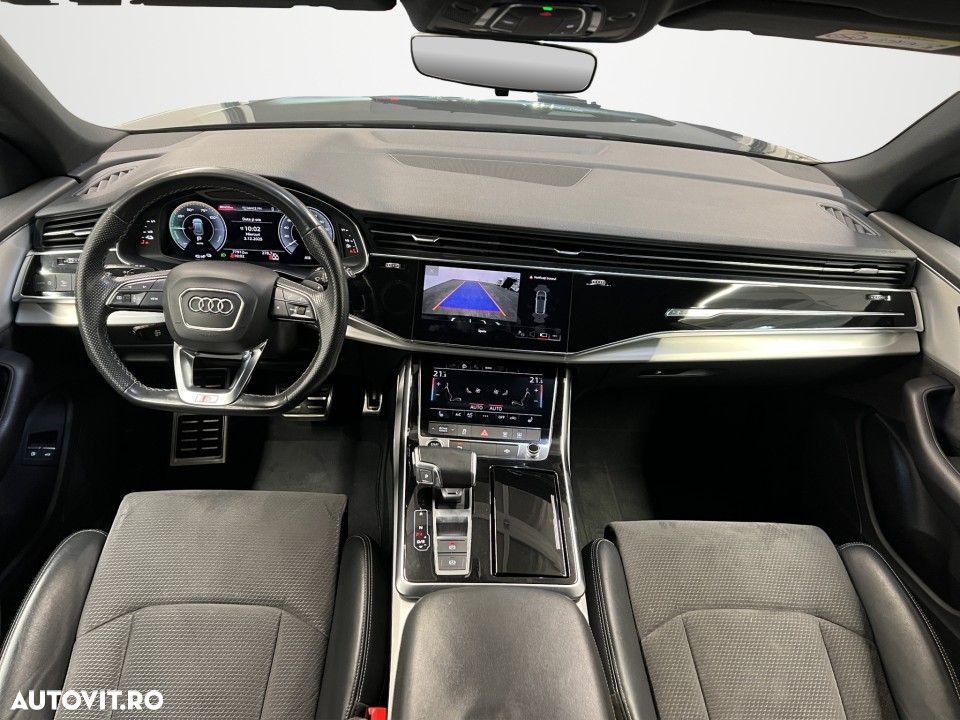 Audi Q8 - 14