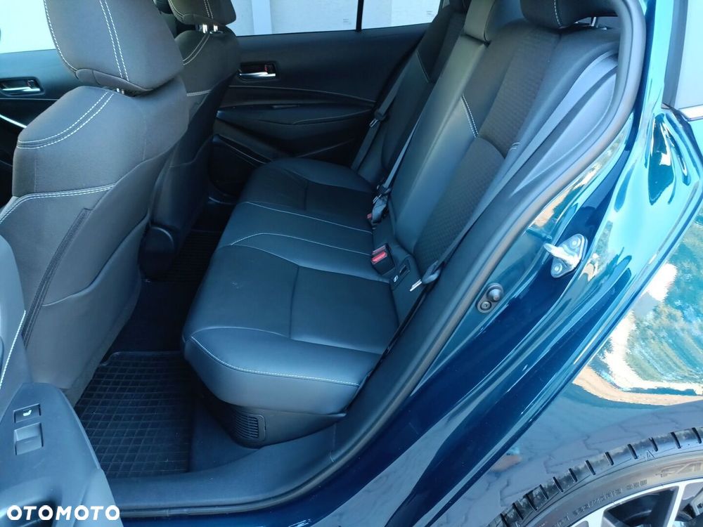 Toyota Corolla 1.8 Hybrid Executive - 11
