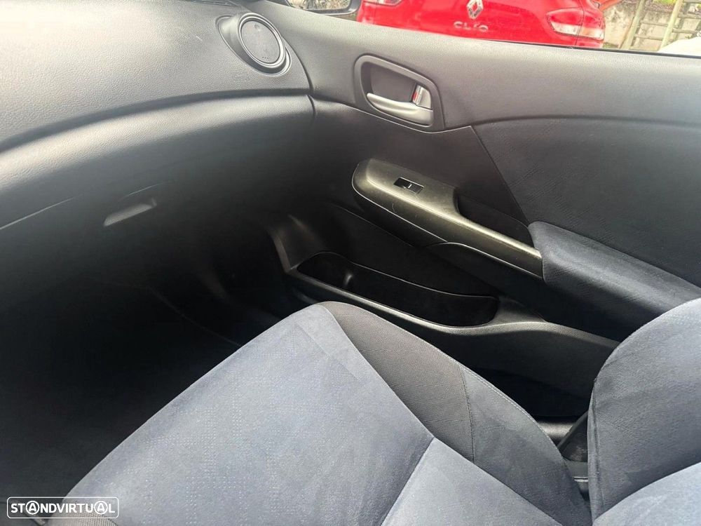 Honda Civic Tourer 1.6 i-DTEC Sport - 11