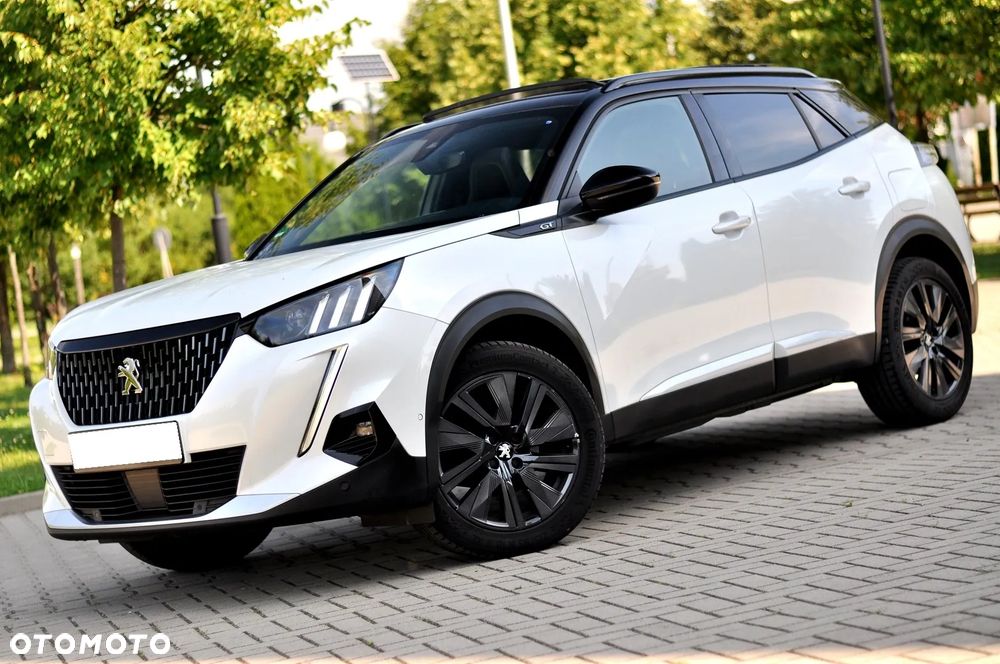 Peugeot 2008 PureTech 130 EAT8 GT - 7
