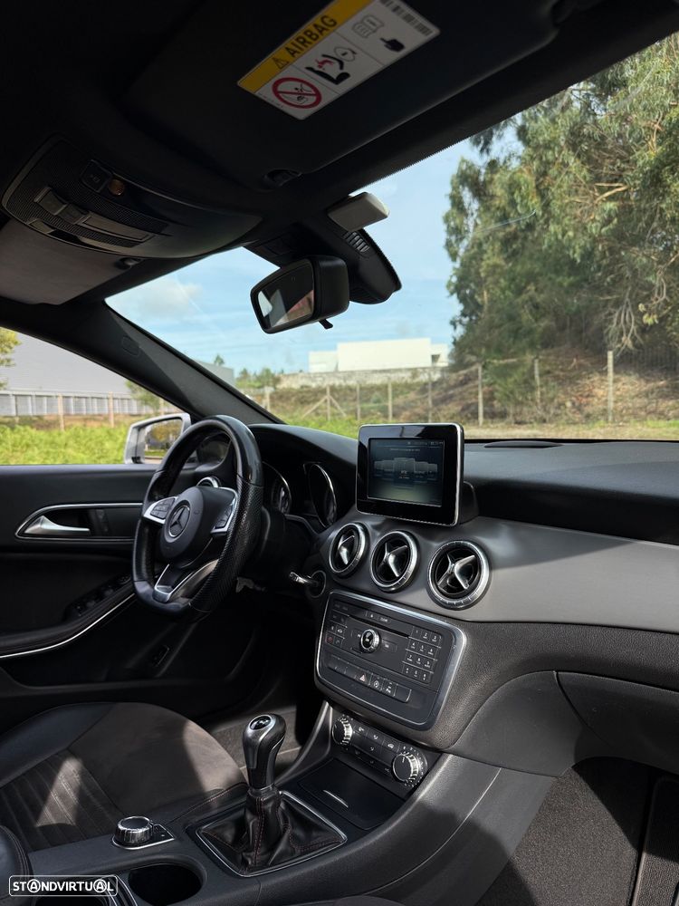 Mercedes-Benz CLA 180 - 11