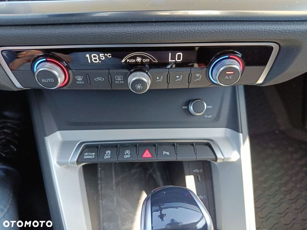 Audi Q3 35 TFSI mHEV S tronic - 20