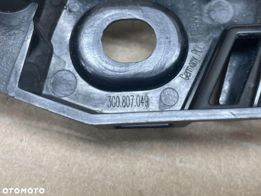 VW PASSSAT B8 ŚLIZG ZDERZAKA LEWY PRZÓD 3G0807049 - 3