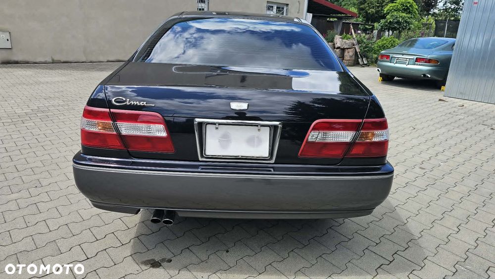 Infiniti Q45 4.5 V8 - 8