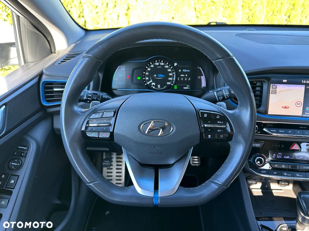 Hyundai IONIQ hybrid Premium - 24