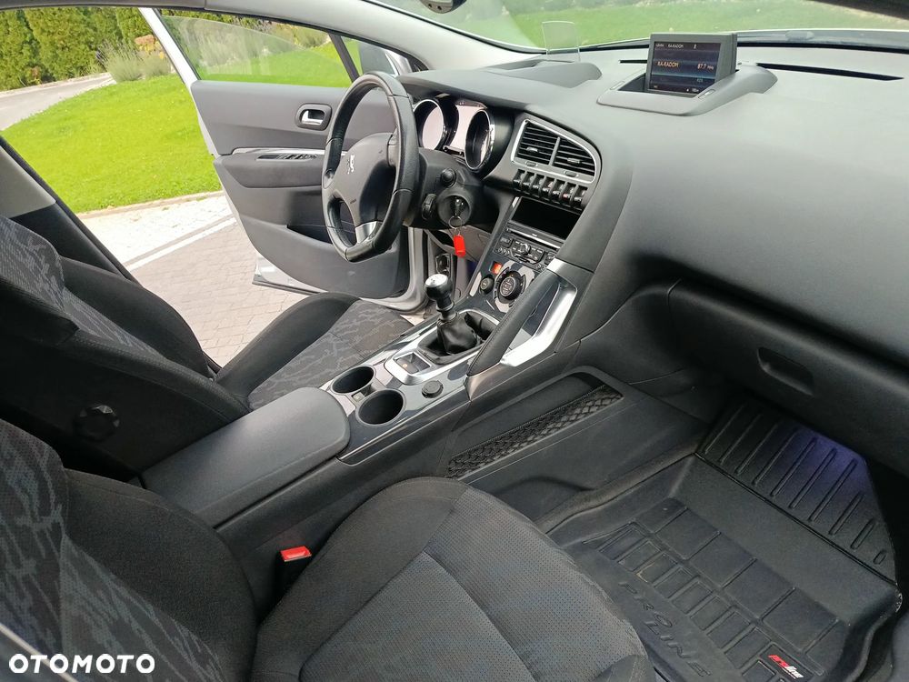 Peugeot 3008 1.6 HDi Premium - 13