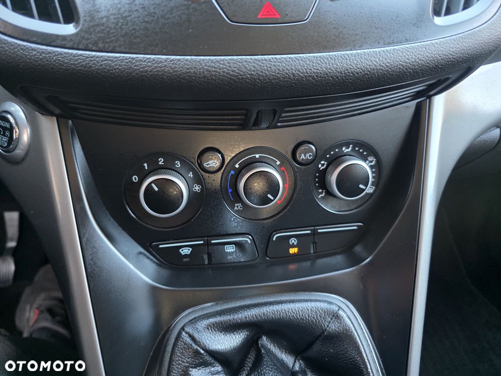 Ford Kuga - 18