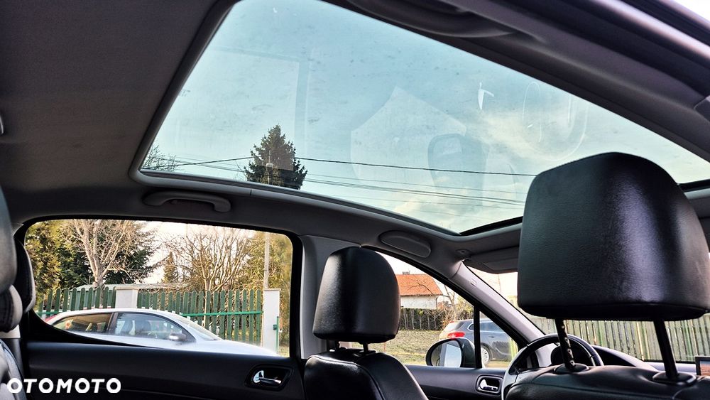 Peugeot 308 1.6 Premium Plus - 36