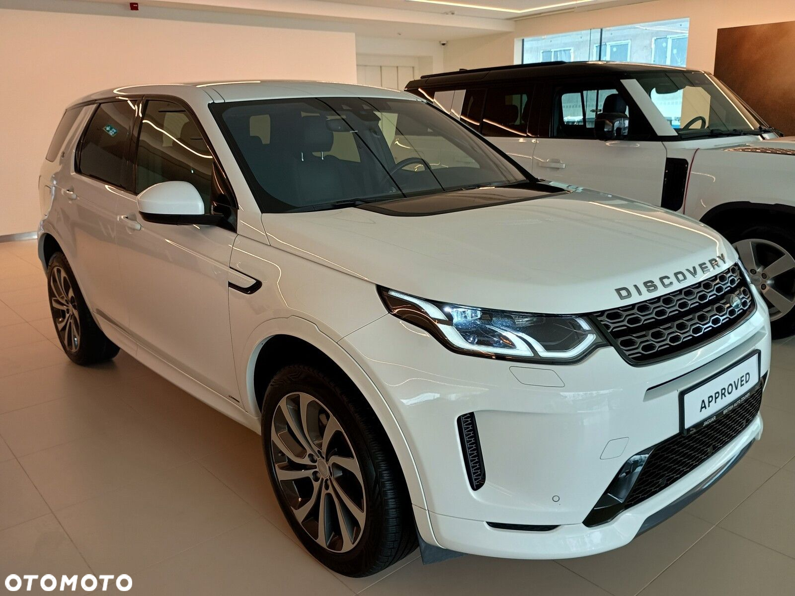 Land Rover Discovery Sport - 3