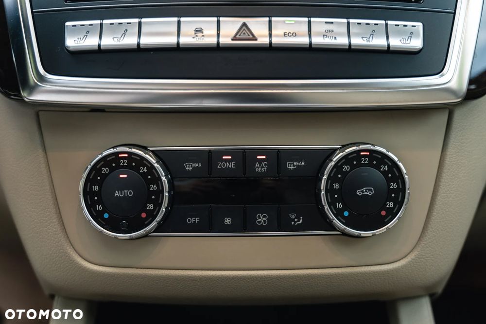 Mercedes-Benz GL 350 BlueTec 4-Matic - 23