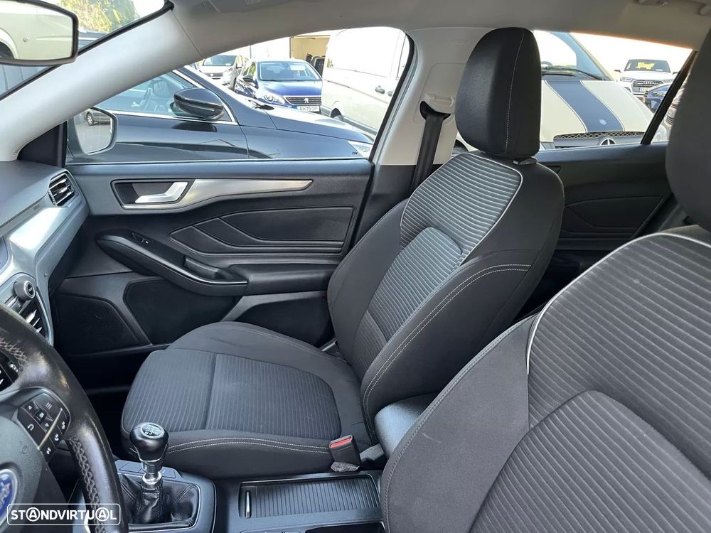 Ford Focus SW 1.5 EcoBlue S&S TITANIUM DESIGN - 28