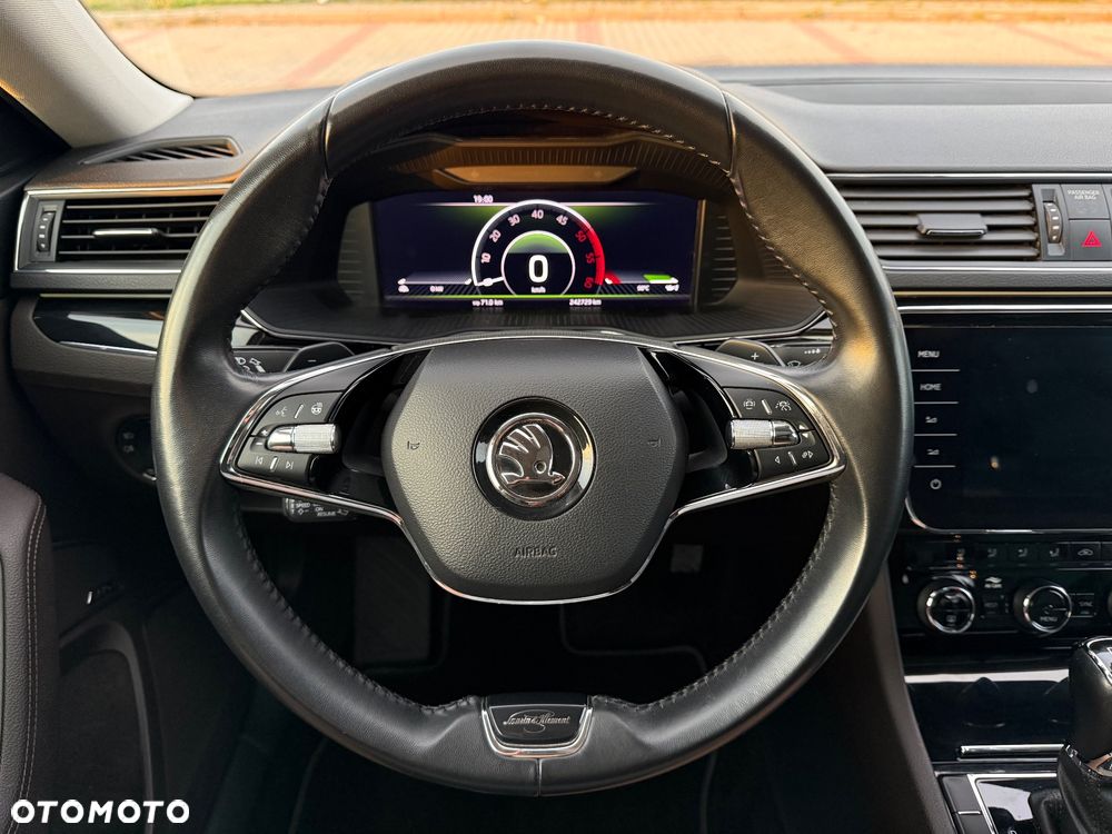 Skoda Superb 2.0 TDI 4x4 DSG L&K - 8