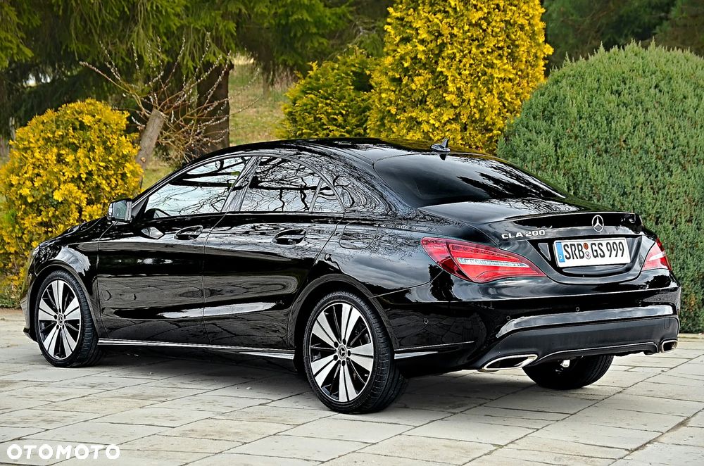 Mercedes-Benz CLA 200 7G-DCT Peak Edition - 24
