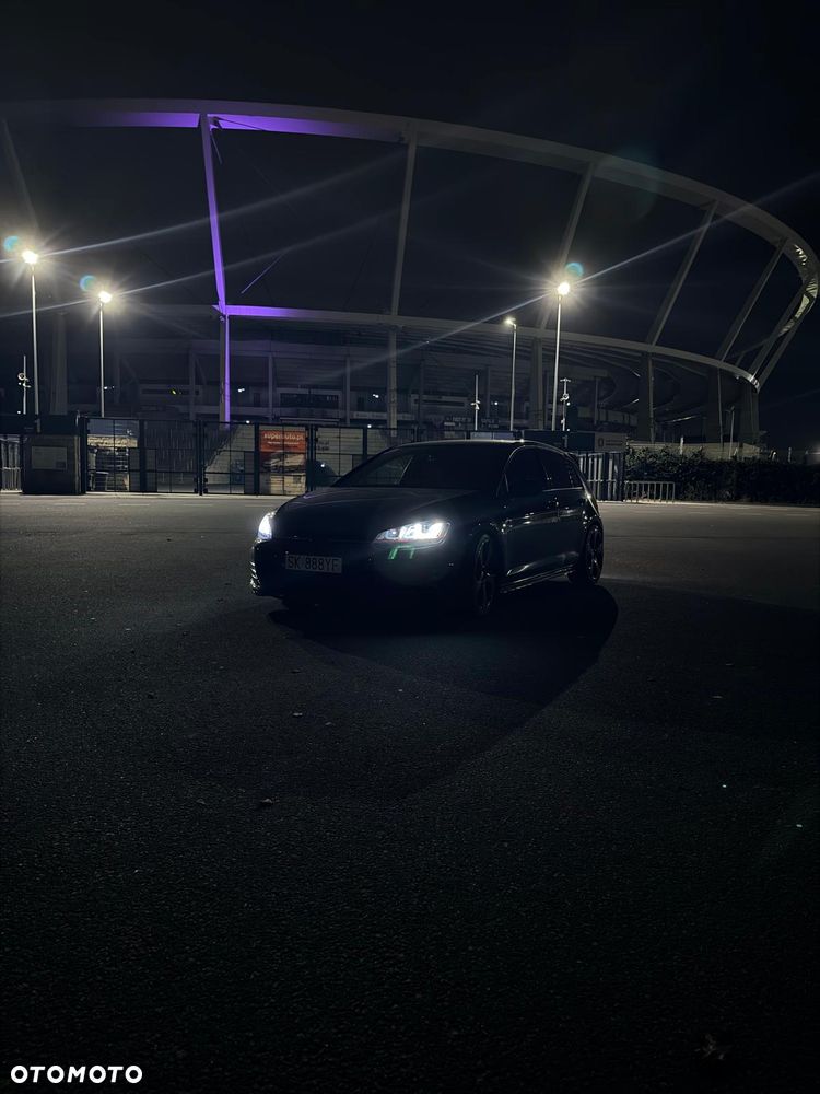 Volkswagen Golf - 9
