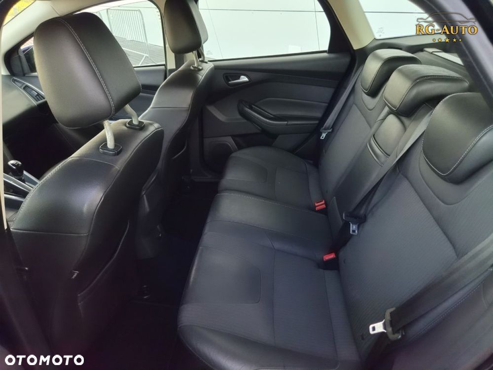Ford Focus - 25