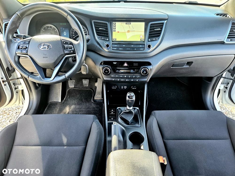 Hyundai Tucson 1.6 Turbo 2WD Passion - 24