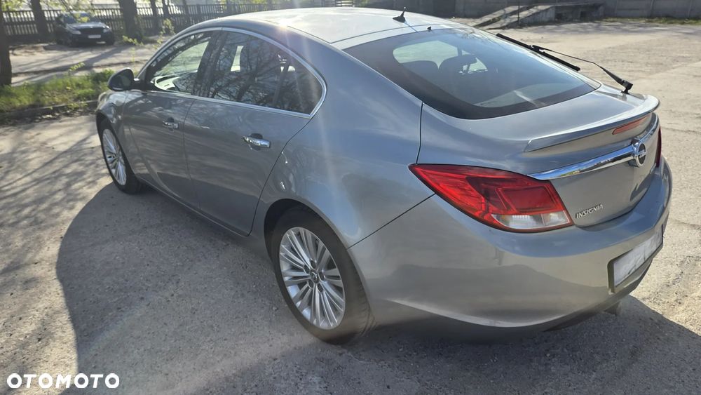 Opel Insignia 1.6 T Cosmo - 3