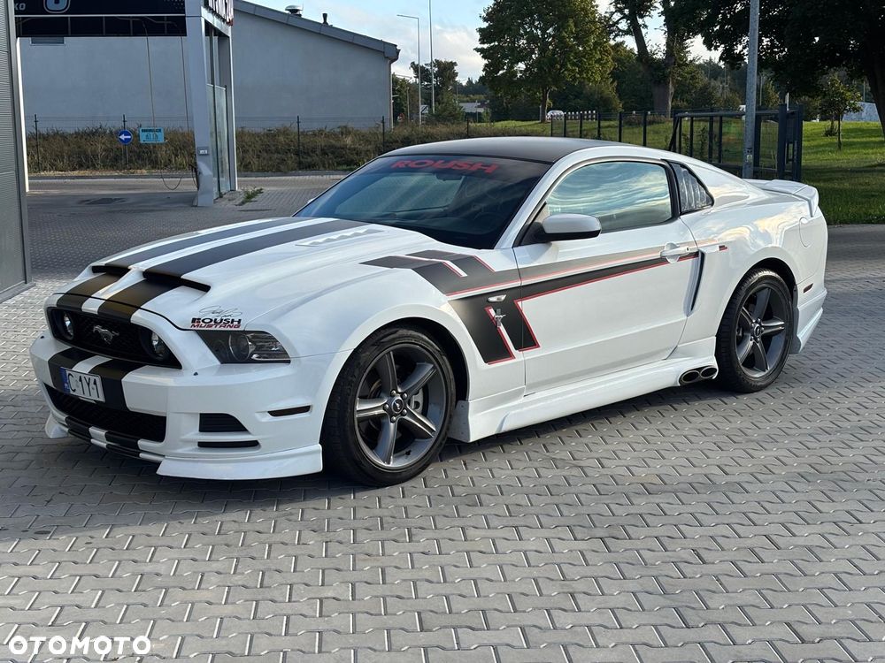 Ford Mustang 5.0 V8 GT - 2