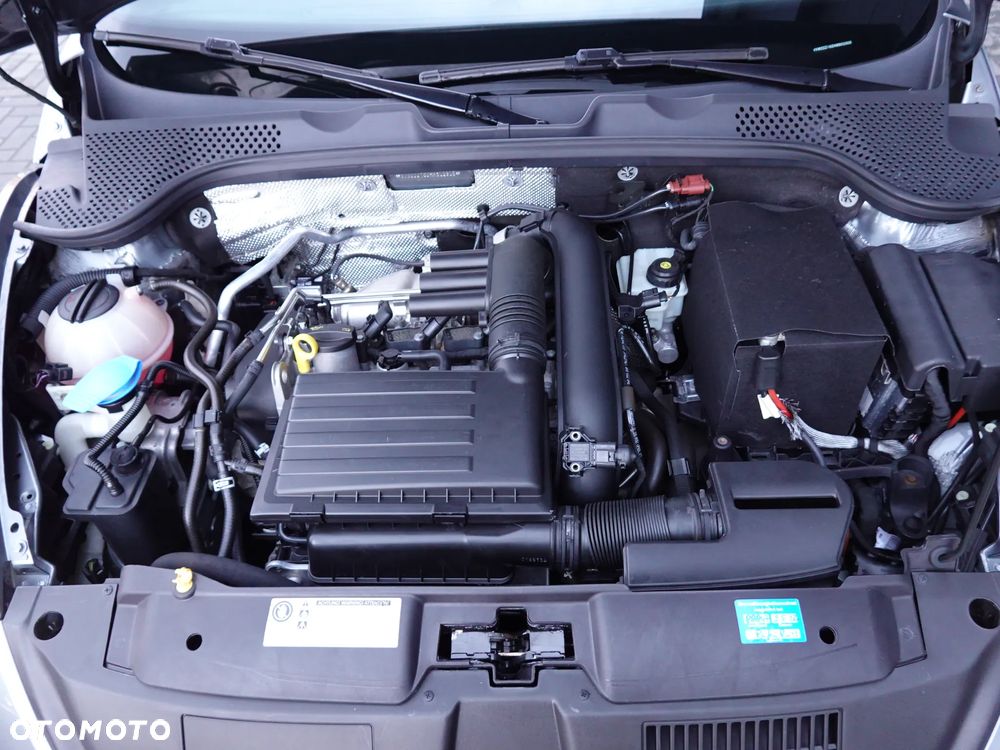 Volkswagen Beetle 1.4 TSI DSG Blue Motion Techn Allstar - 36