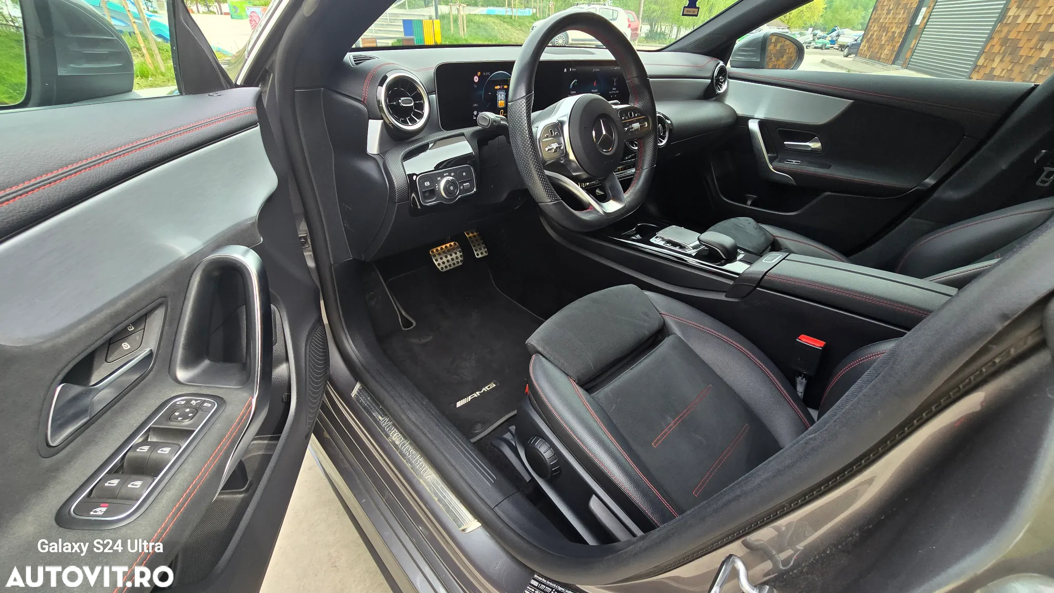 Mercedes-Benz CLA 180 7G-DCT AMG Line - 23