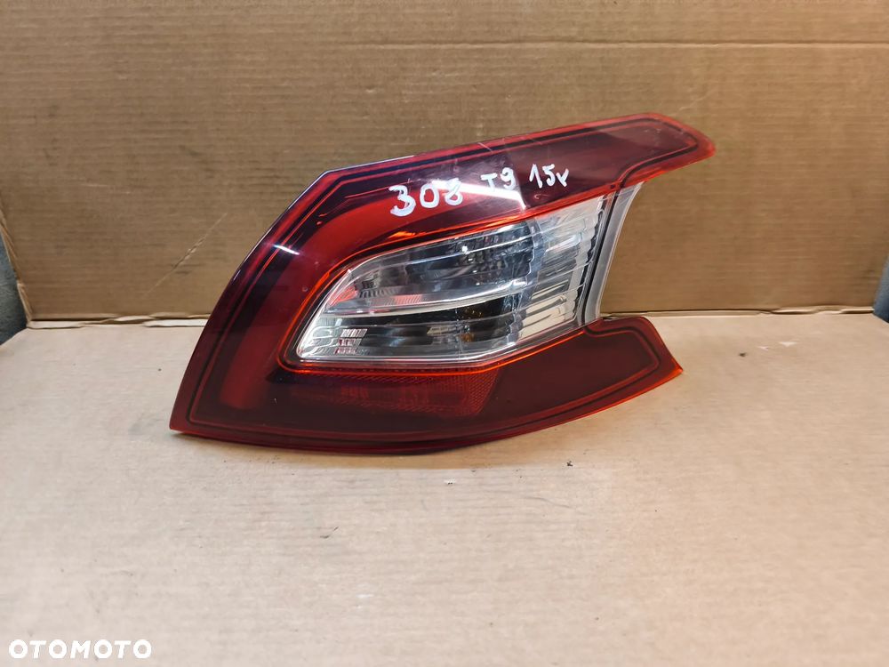 LAMPA TYŁ TYLNA PRAWA PEUGEOT 308 T9 HB - 2