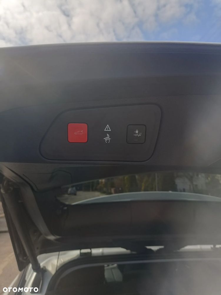 Peugeot 3008 BlueHDi 130 Stop & Start EAT8 Active Business-Paket - 8