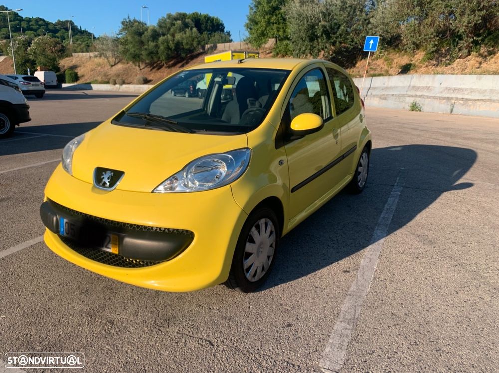 Peugeot 107 1.0 Urban - 1