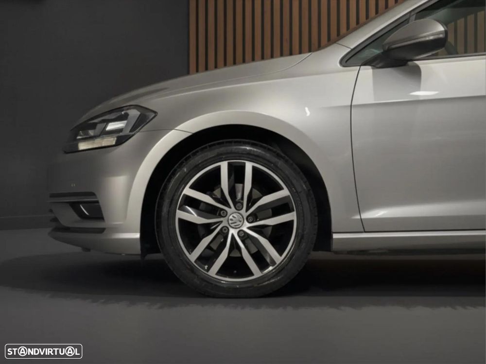 VW Golf - 12