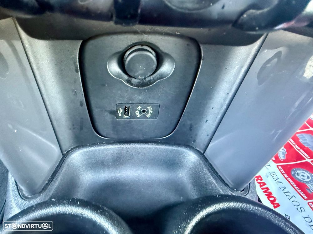 MINI 5 Portas Cooper D - 10