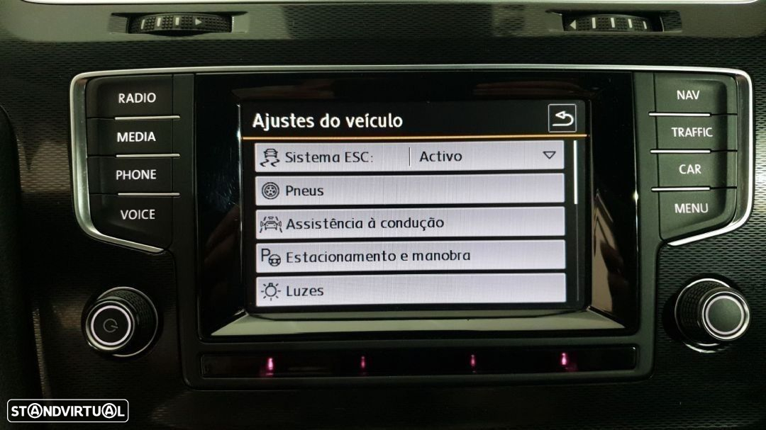 VW Golf 2.0 TDi GTD DSG - 32