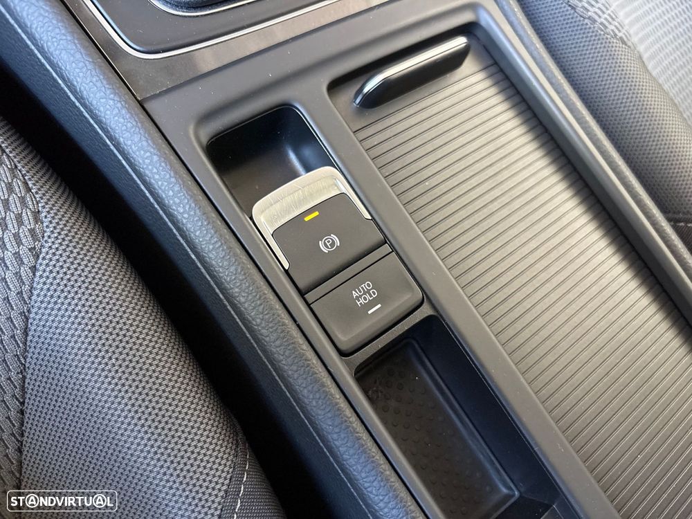 VW Golf Variant 1.6 TDi Confortline - 46