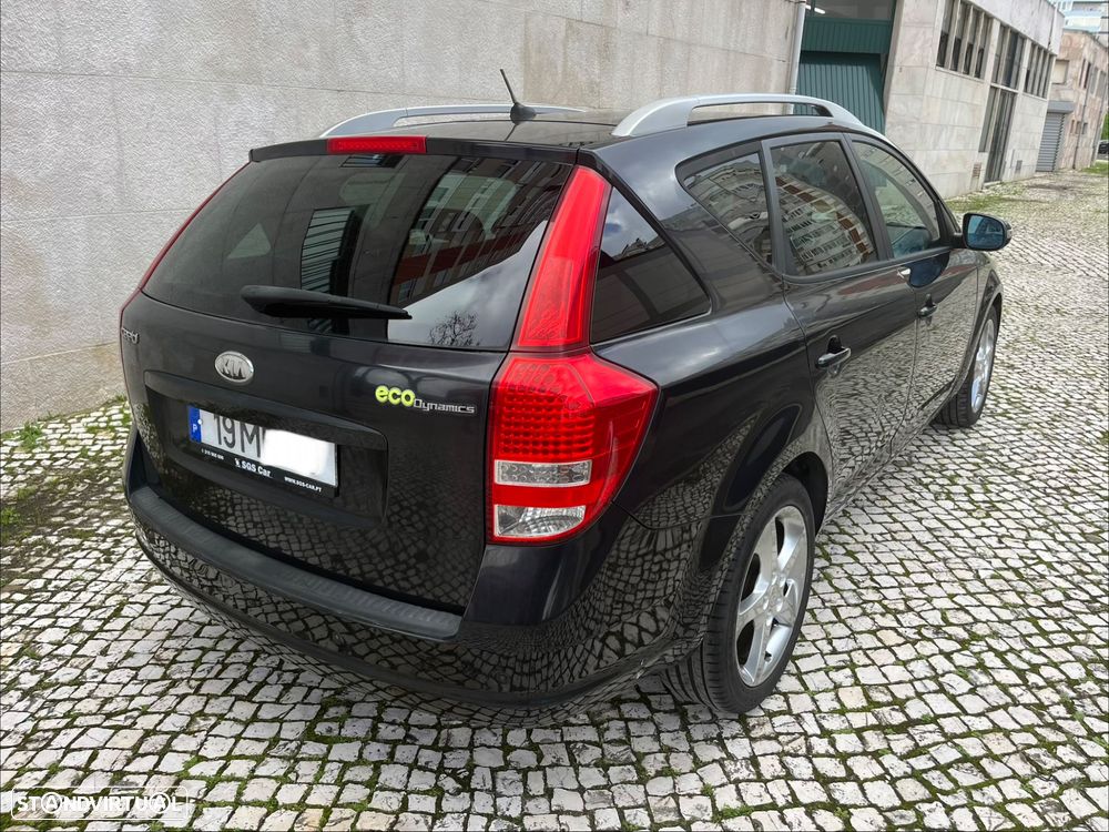 Kia Ceed SW 1.6 CRDi TX ISG - 3