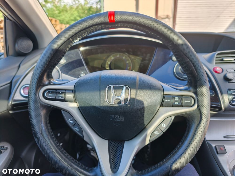 Honda Civic 1.8 Comfort - 25