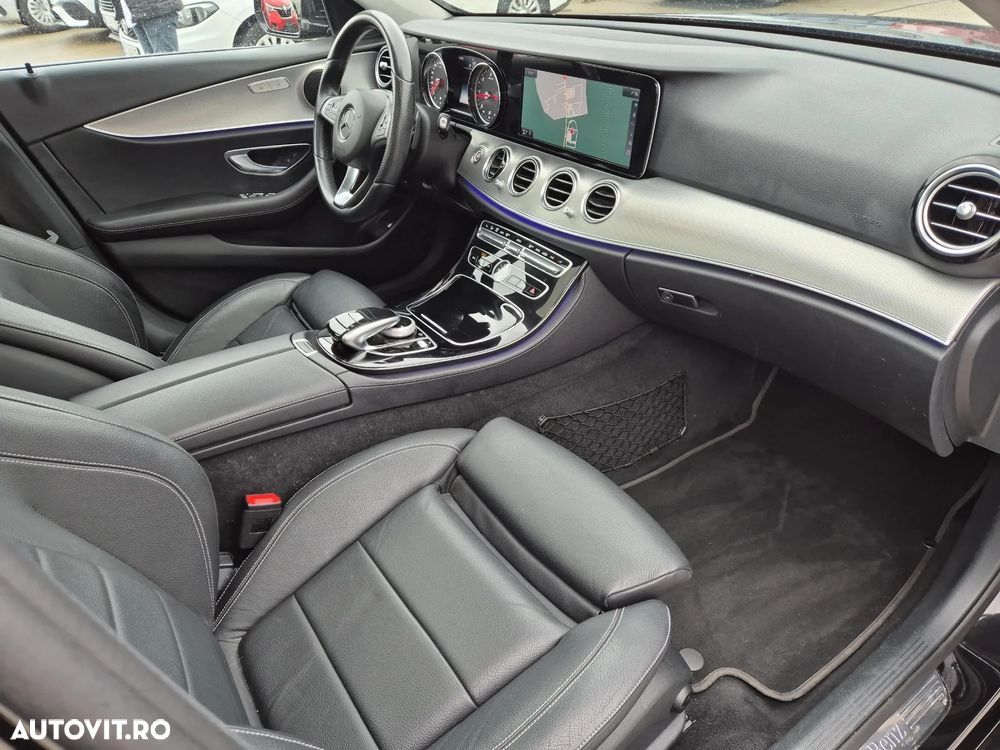 Mercedes-Benz E 220 d 4Matic 9G-TRONIC Avantgarde - 22