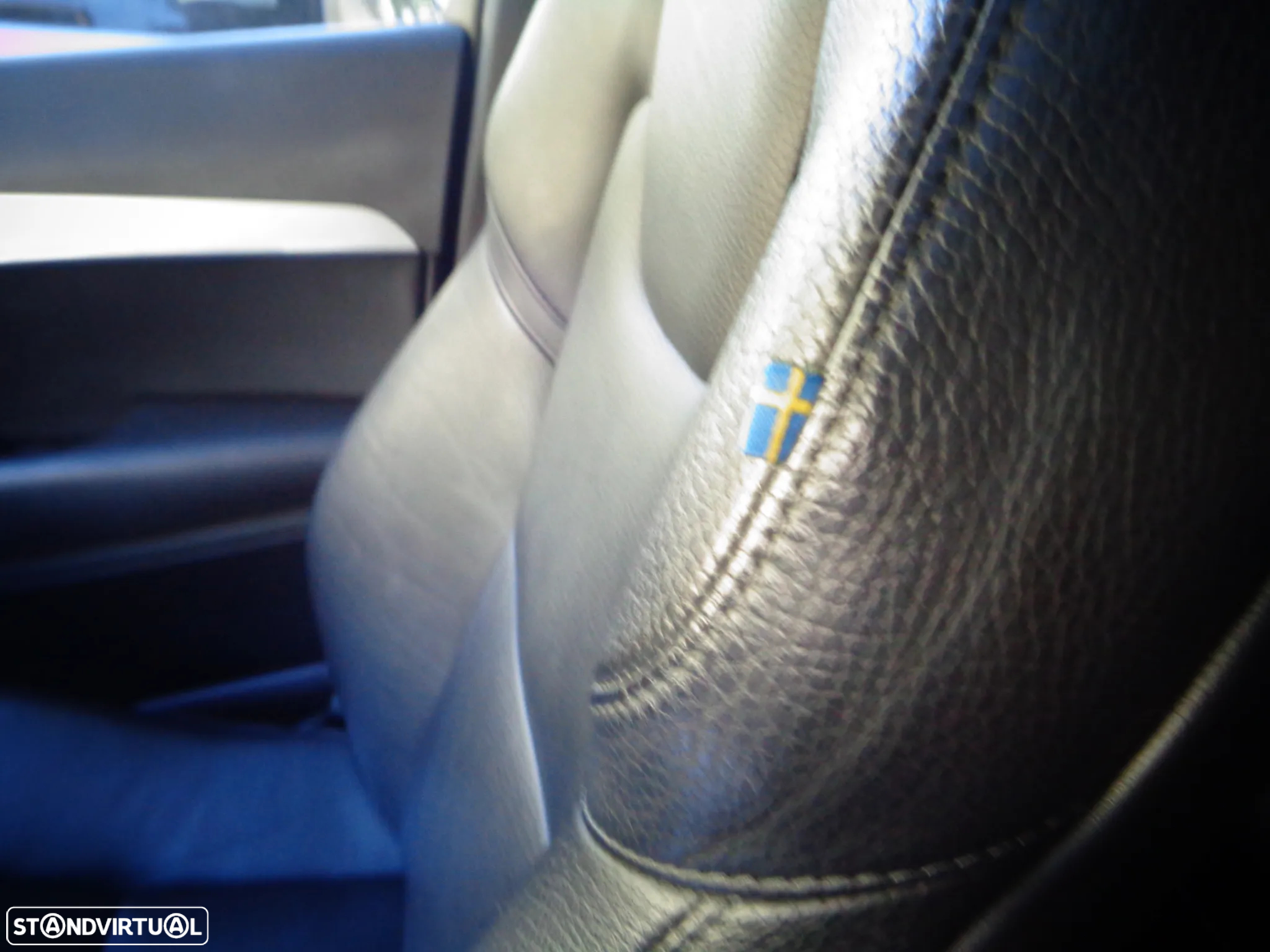 Volvo XC 90 2.0 T8 PHEV Momentum Plus AWD - 26