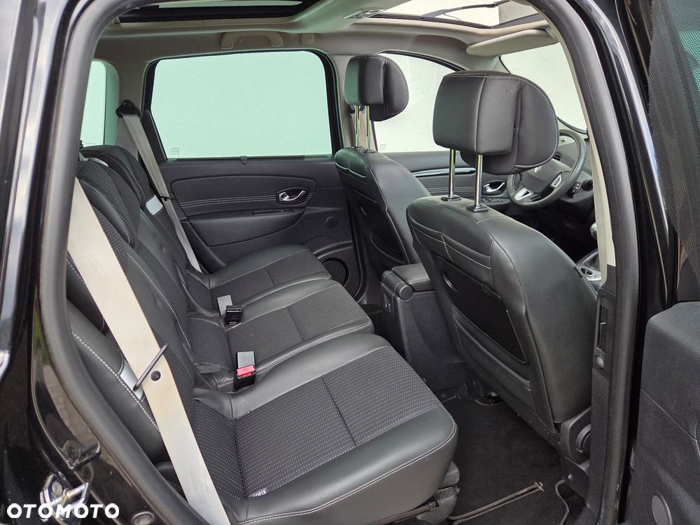 Renault Grand Scenic - 13