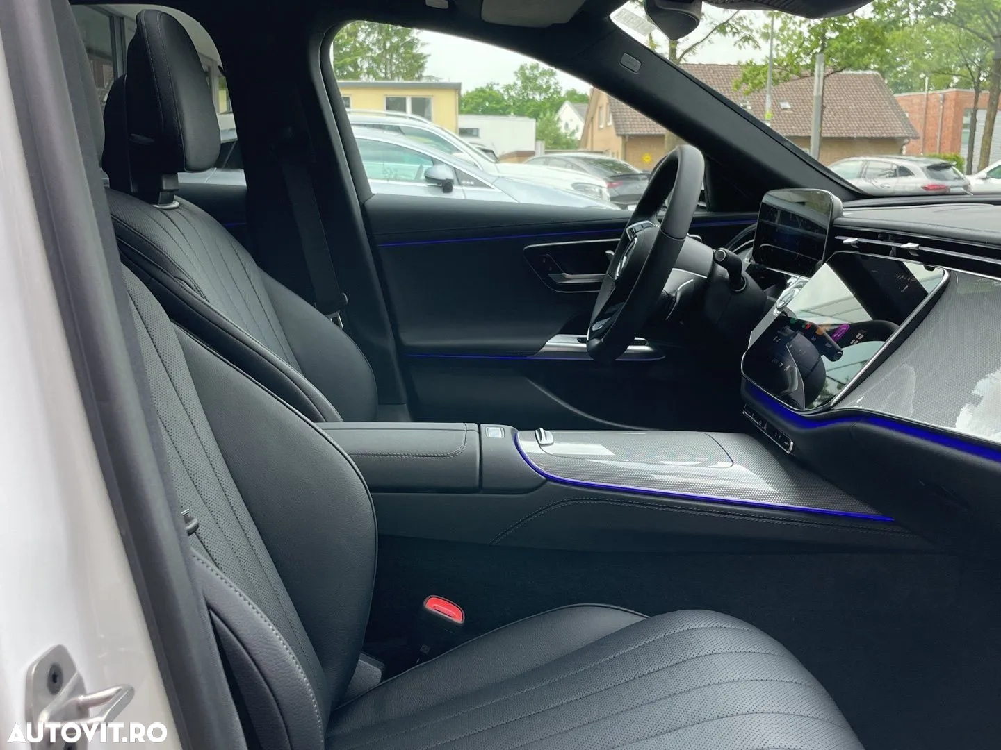 Mercedes-Benz E 200 9G-TRONIC Edition AVANTGARDE - 8