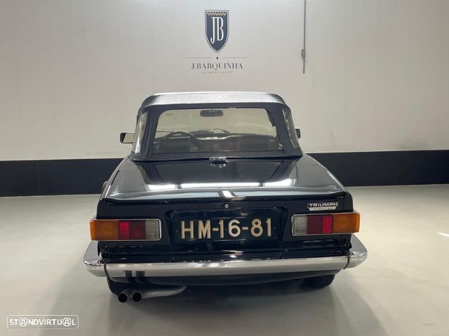 Triumph TR6 - 8