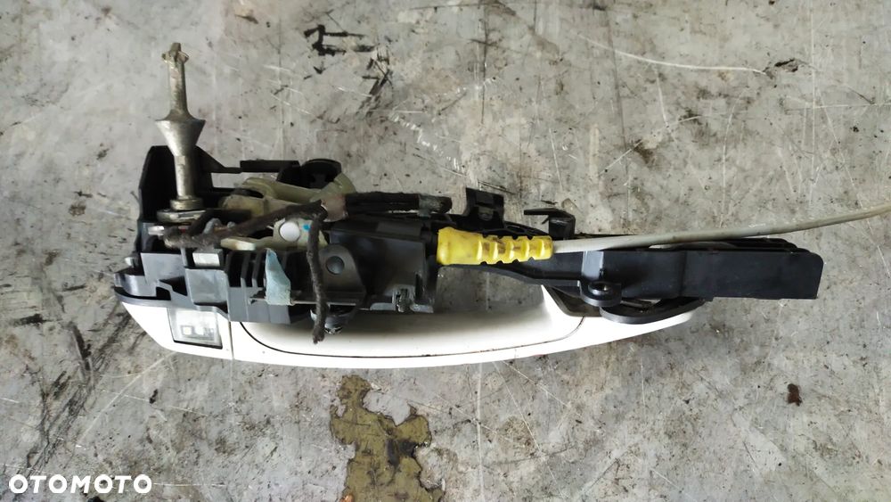 BMW 1 E82 COUPE KLAMKA ZEWNĘTRZNA - 2