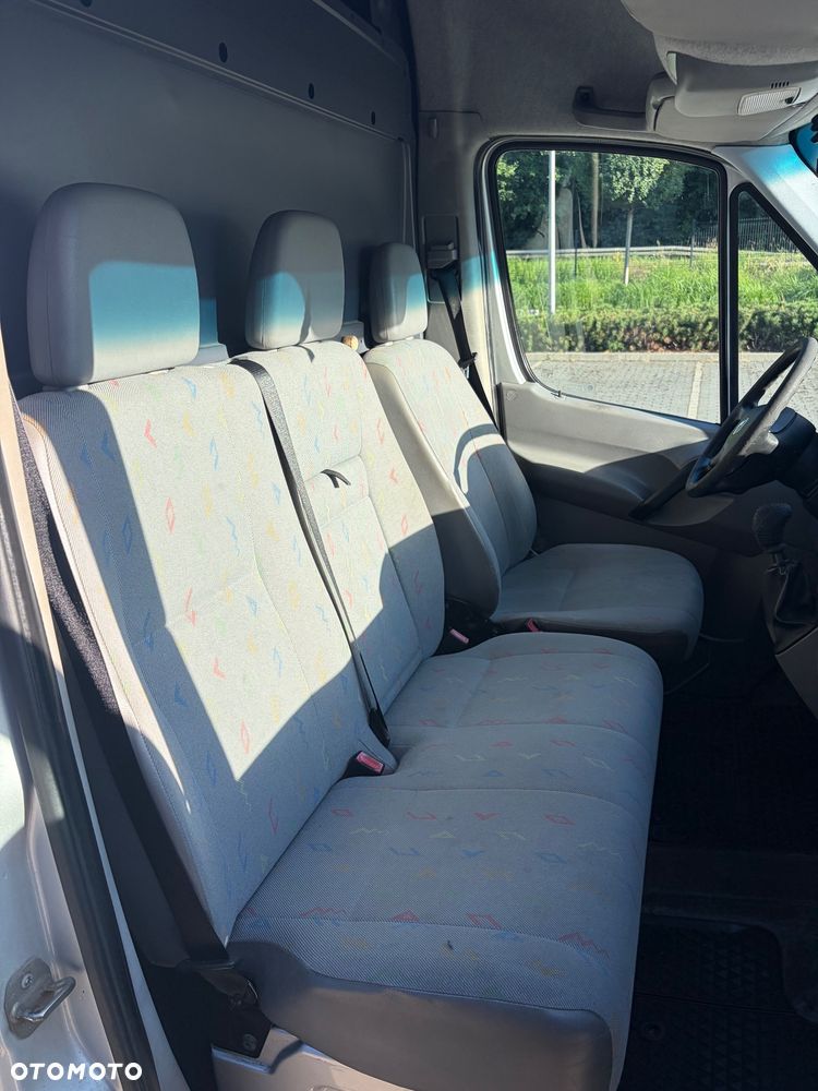 Volkswagen Crafter - 12