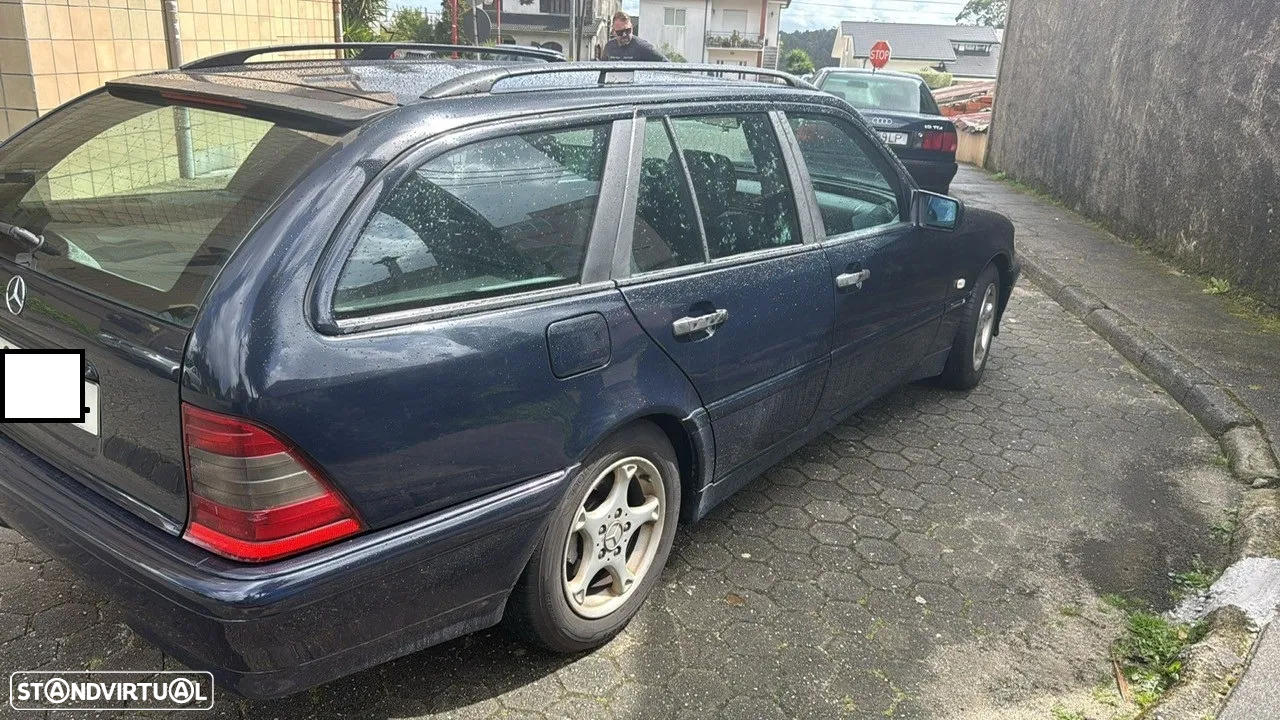 Mercedes-Benz 250 - 3
