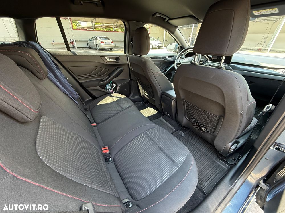 Ford Focus 1.5 EcoBoost Active - 18