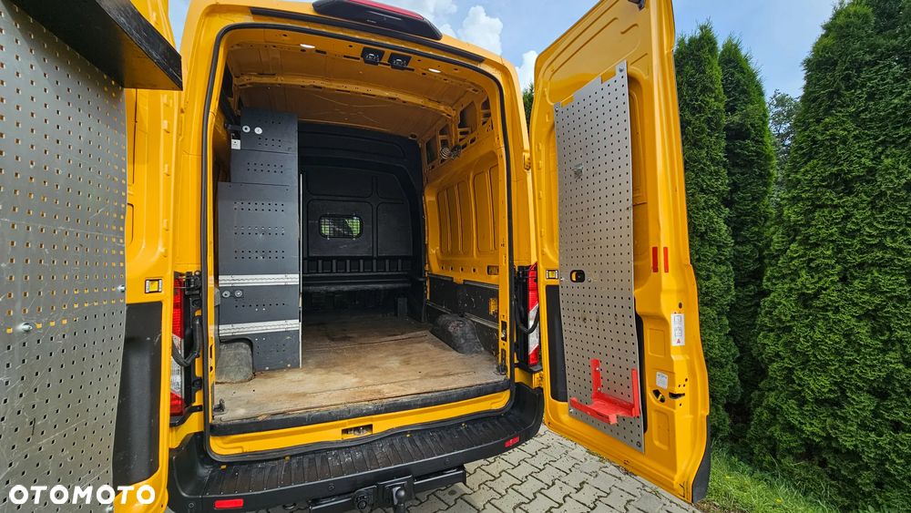 Ford Transit - 30
