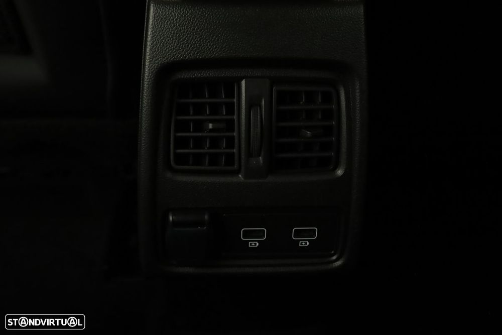 Renault Captur 1.0 TCe Techno Bi-Fuel - 25